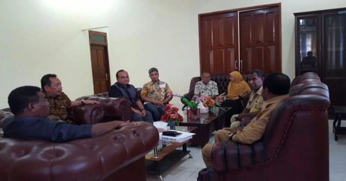 News And Events Lemtek UI Visited To South Sorong In West Papua 1 111_8554c_2517_203_t598_25