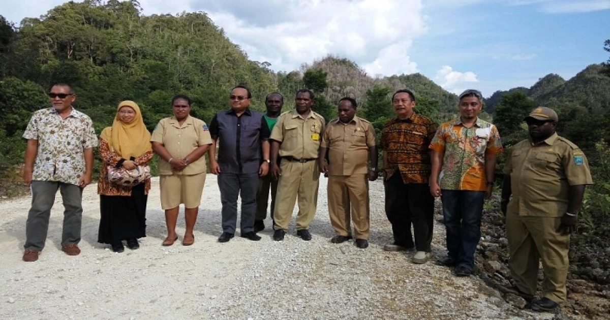 News And Event Lemtek UI Visited To South Sorong In West Papua 3 333