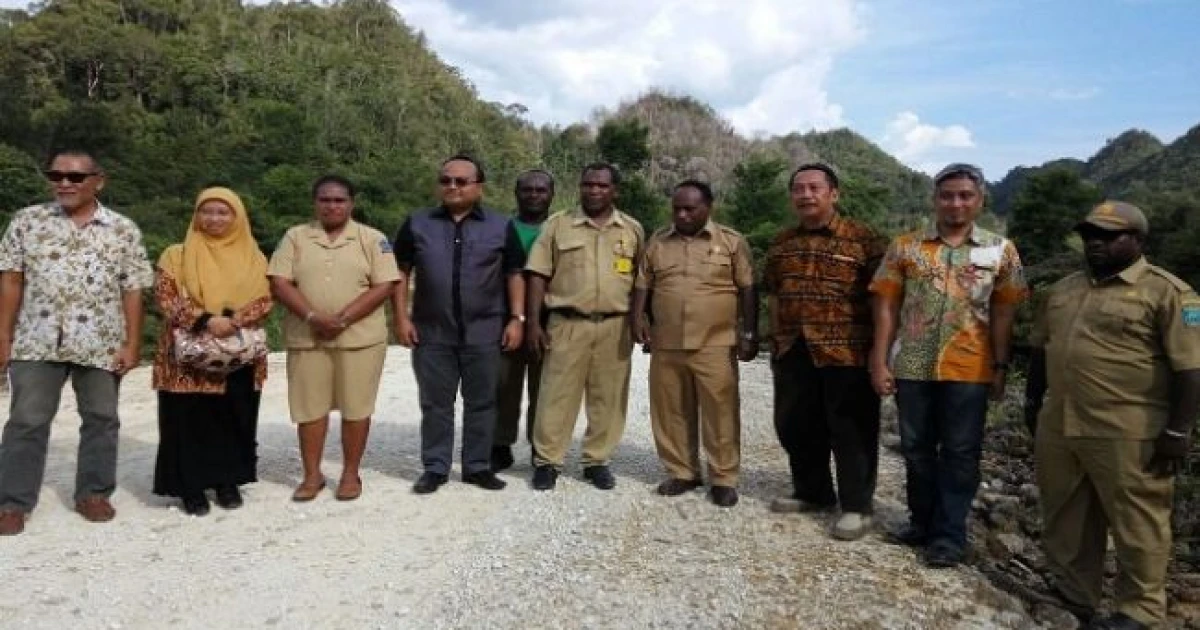 News And Events Lemtek UI Visited To South Sorong In West Papua 3 333_1d1e4_2517_205_t598_25