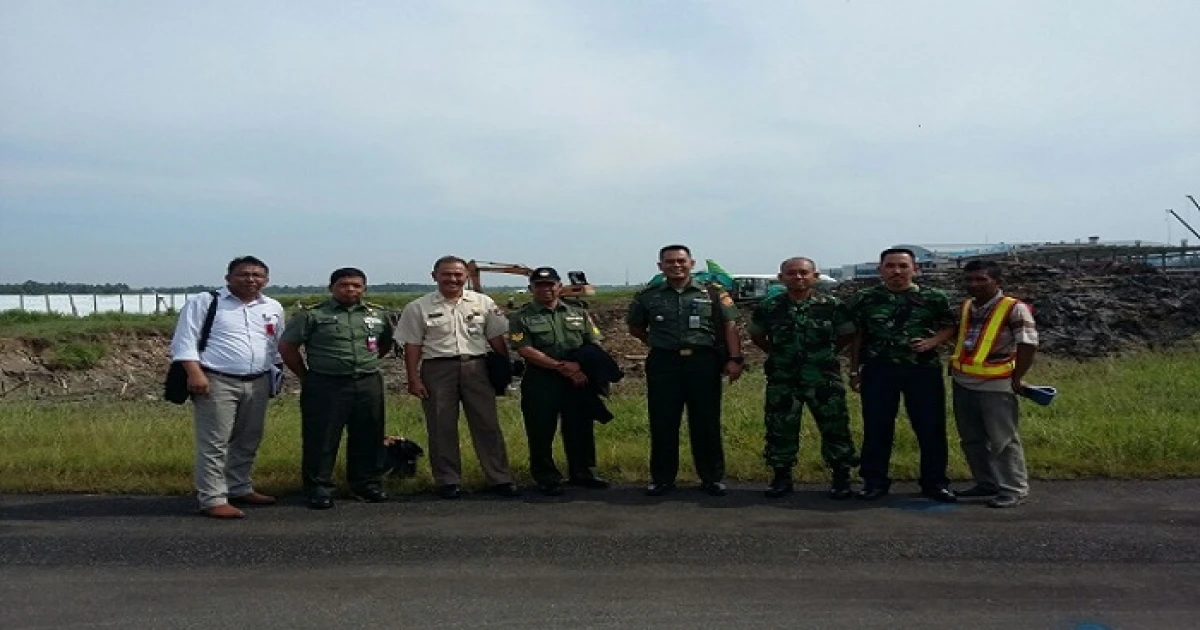 News And Event Construction Supervision of Military Base Airfield in West Kalimantan 1 agus