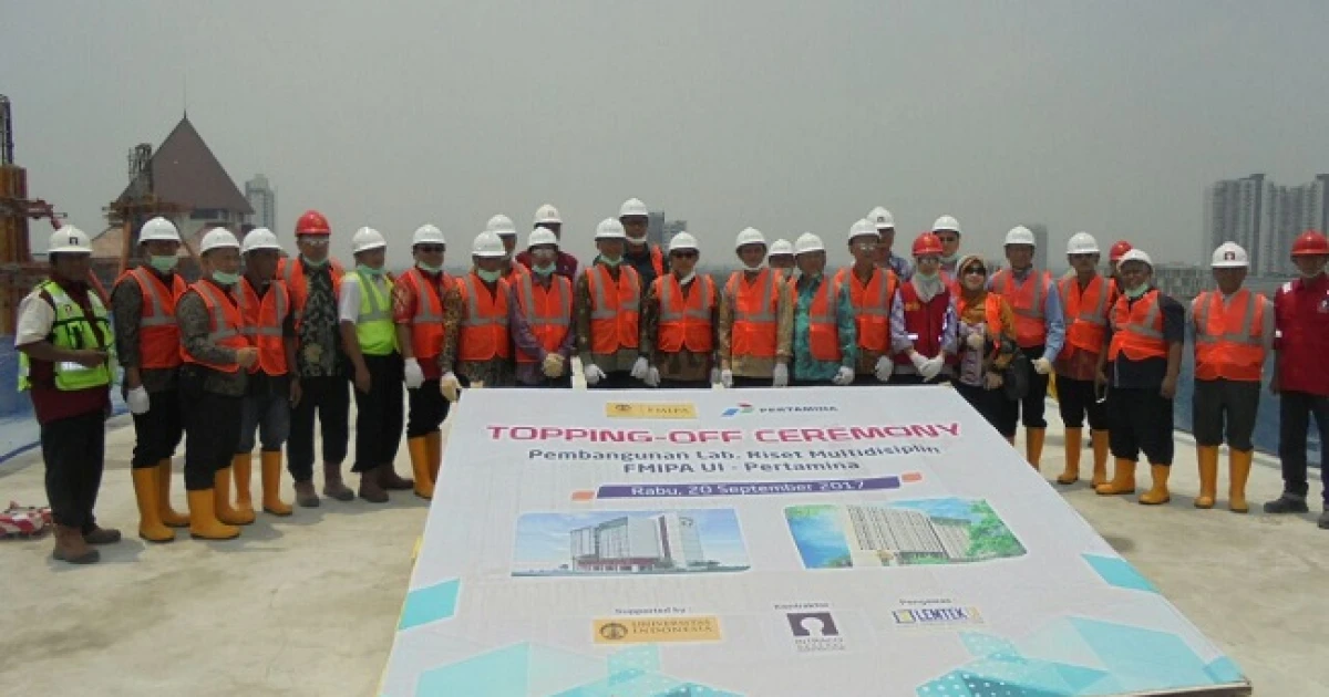 News And Events Topping-Off Ceremony of The Construction of Faculty of Mathematics & Natural Science UI Research Lab Building 2 img_20170920_wa0029