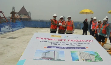 ToppingOff Ceremony of The Construction of Faculty of Mathematics  Natural Science UI Research Lab Building