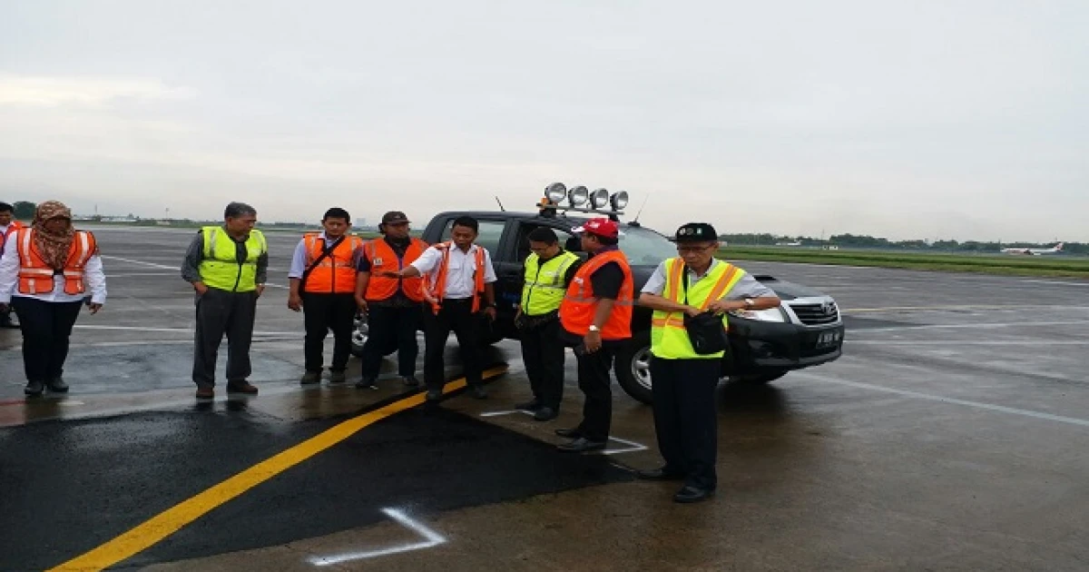 News And Events Study and Design of Capacity Improvement of Apron B With Cakar Ayam System in Juanda Airport 3 img_20171116_wa0018