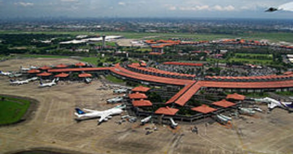 News And Event Lemtek UI Will Be Involved as Quantity Surveyor in Revitalization of Terminal 1 and 2, Hotel and Building Extension of Terminal 3 Development at Soetta Airport 2 soekarno_hatta_airport_aerial_view